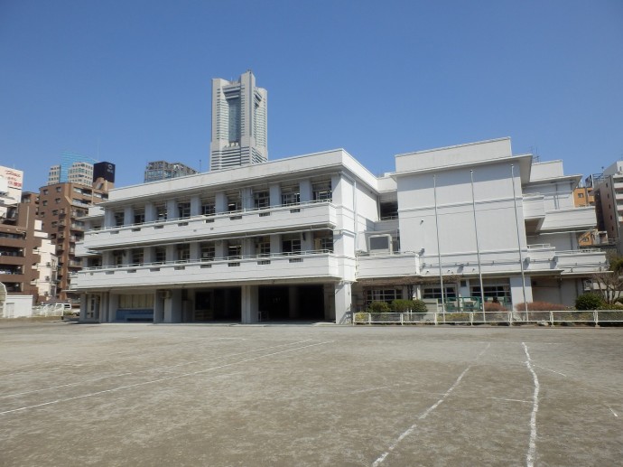 本町小学校校舎