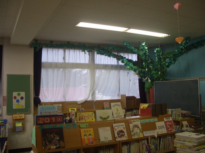 某小学校図書室